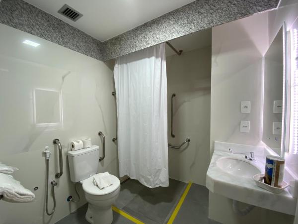 Golden Tower Pinheiros by Fênix Hotéis : photo 2 de la chambre chambre double - accessible aux personnes à mobilité réduite