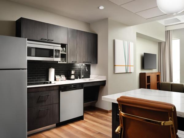 Hyatt House LAX Century Blvs : photo 3 de la chambre suite 2 chambres avec 2 lits queen-size