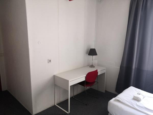 101 Guesthouse Hotel : photo 3 de la chambre chambre double ou lits jumeaux standard