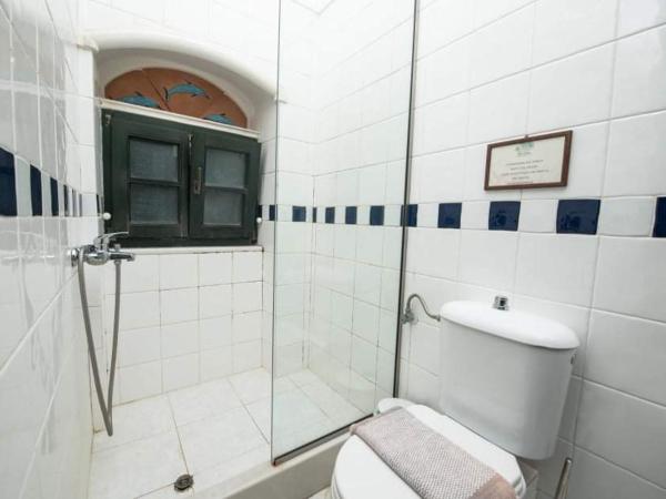 Ntouana hotel : photo 5 de la chambre chambre lits jumeaux standard