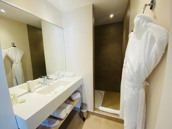 Palmyra Golf Hotel & Spa : photo 4 de la chambre suite avec ou sans terrasse et accès à la piscine chauffée - parking gratuit