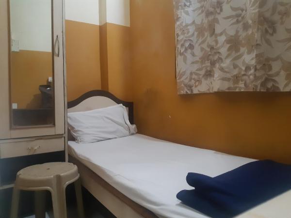 Greens Residency : photo 1 de la chambre chambre simple Économique