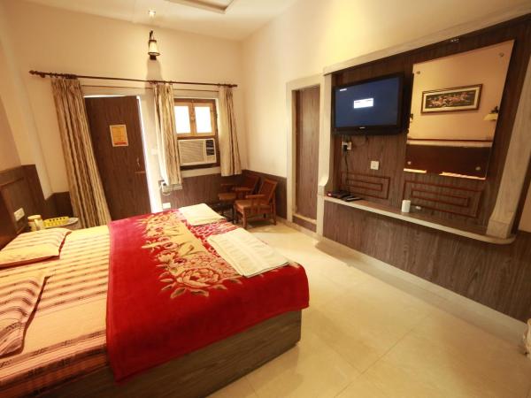 Hotel Sidhartha Walking Distance From TajMahal : photo 6 de la chambre chambre double ou lits jumeaux standard