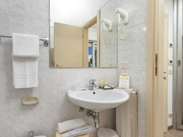 Ariminum Hotel : photo 3 de la chambre quadruple family room with balcony