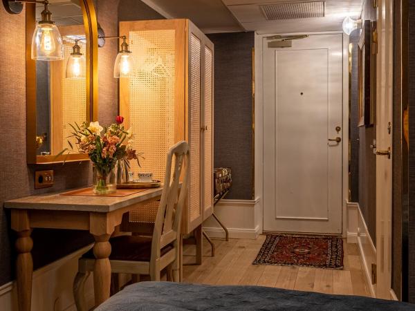 Victory Hotel : photo 5 de la chambre petite chambre double