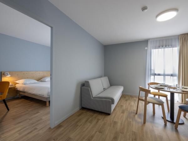 The Originals City, Hôtel Le Relais des Deux Mers, Marmande Sud : photo 4 de la chambre appartement 2 chambres