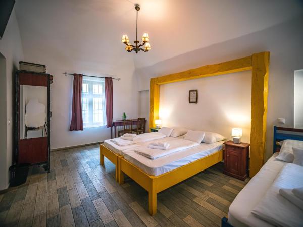 Régi Posta Étterem és Fogadó : photo 5 de la chambre chambre triple