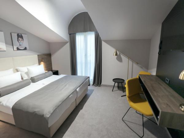 Hotel Milenij : photo 6 de la chambre chambre double standard - vue sur jardin