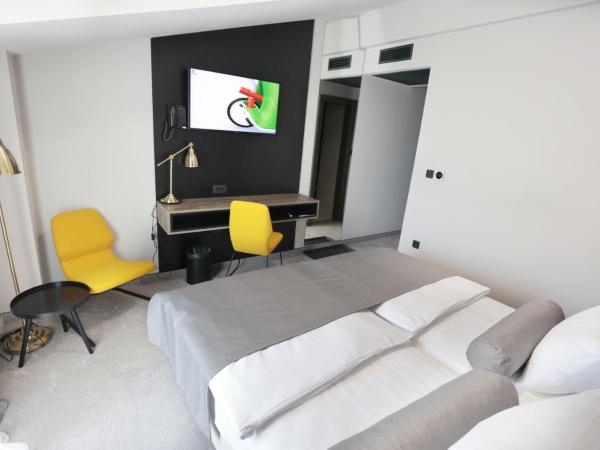 Hotel Milenij : photo 5 de la chambre chambre double standard - vue sur jardin