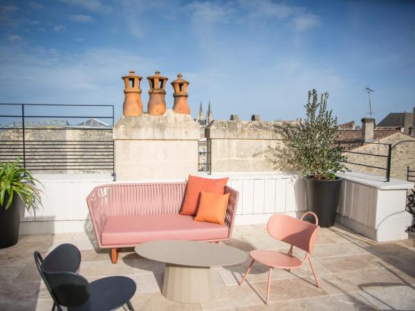La Course : photo 5 de la chambre suite avec piscine privée