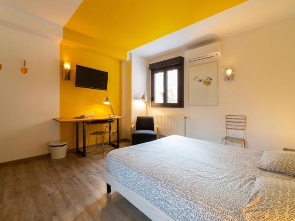 Maison Mondrian : photo 4 de la chambre chambre double avec salle de bains privative