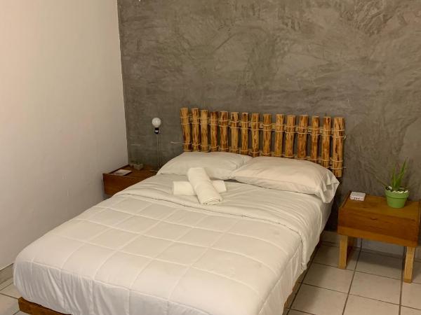 Desert Heart Hostel : photo 4 de la chambre chambre double