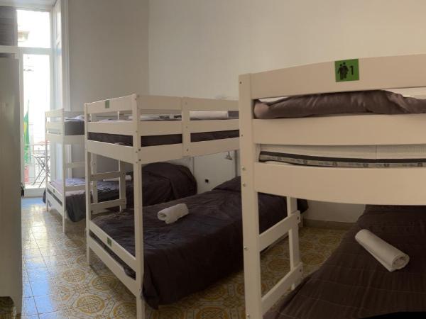 A I R H1o : photo 7 de la chambre lit dans dortoir mixte de 6 lits