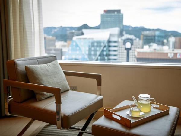 Lotte Hotel Seoul : photo 7 de la chambre suite chambre double junior club avec 1 lit d'appoint - accès au salon club pour 3 personnes