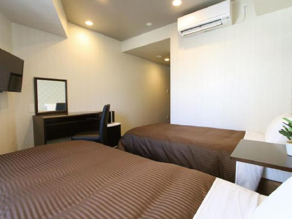 HOTEL LiVEMAX Nihonbashi Hakozaki : photo 3 de la chambre chambre lits jumeaux - fumeurs