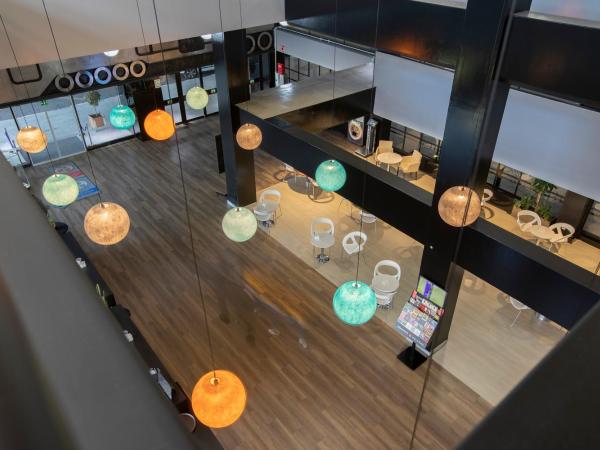 Hotel Chamartin The One : photo 2 de la chambre chambre double ou lits jumeaux avec lit d'appoint