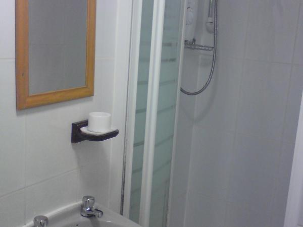 Park House B&B : photo 10 de la chambre chambre lits jumeaux