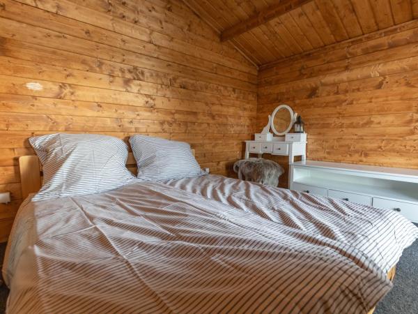 Šeberák - ubytování v chatičkách a v luxusních stanech : photo 7 de la chambre chalet