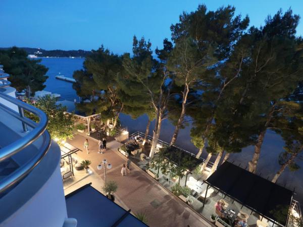 Hotel Milenij : photo 2 de la chambre chambre double standard avec balcon - vue sur mer