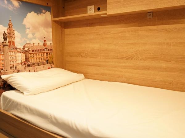 The People - Lille : photo 5 de la chambre chambre lits jumeaux - lits superposés