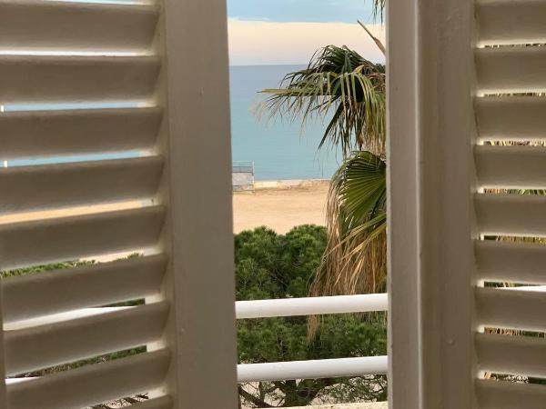 RESIDENCE LE 360 : photo 5 de la chambre chambre double - vue sur mer