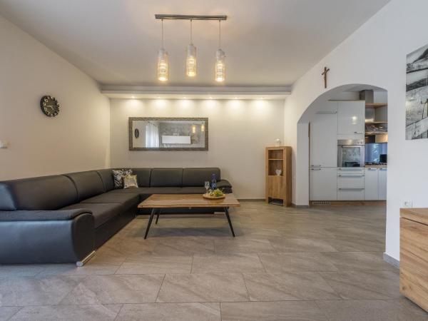 Apartments Stars : photo 3 de la chambre chambre triple de luxe