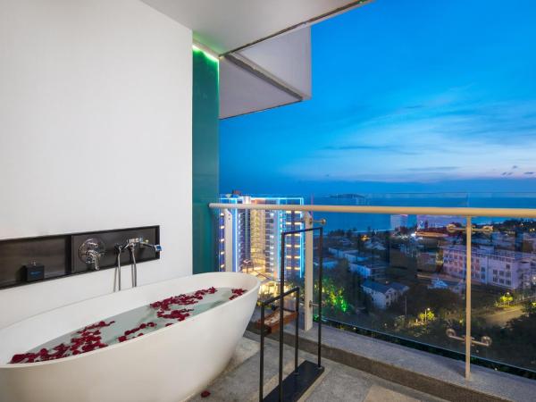 Wyndham Sanya Bay : photo 4 de la chambre chambre lit king-size - vue panoramique sur océan