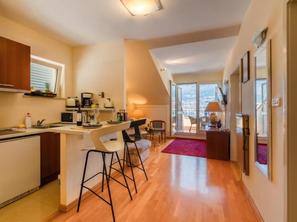 Apartel Park Osejava : photo 5 de la chambre appartement avec balcon