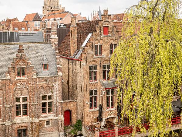 De Tuilerieën - Small Luxury Hotels of the World : photo 4 de la chambre suite beffroi