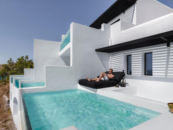 Tagoo Black Mykonos : photo 6 de la chambre suite lune de miel avec piscine privée