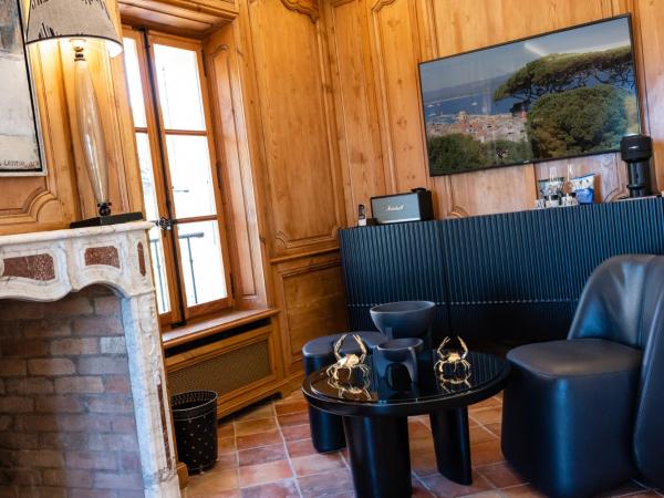 Le Yaca Saint-Tropez : photo 9 de la chambre suite duplex avec terrasse - vue sur mer