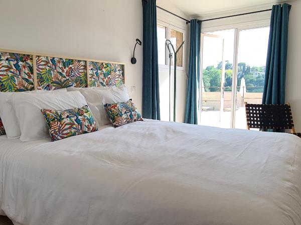 Villa Martinus : photo 4 de la chambre chambre double avec terrasse