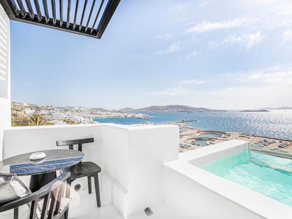 Tagoo Black Mykonos : photo 9 de la chambre suite lune de miel avec piscine privée