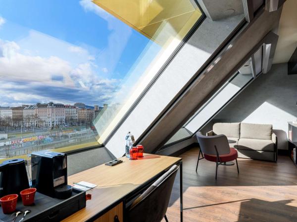 Radisson RED Hotel, Vienna : photo 3 de la chambre suite junior