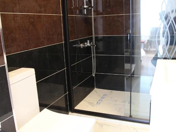 Çamlıca Tower Hotel : photo 7 de la chambre chambre double deluxe avec douche