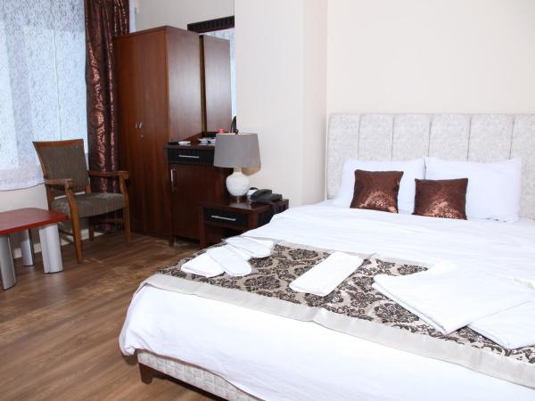 Çamlıca Tower Hotel : photo 5 de la chambre chambre double deluxe avec douche