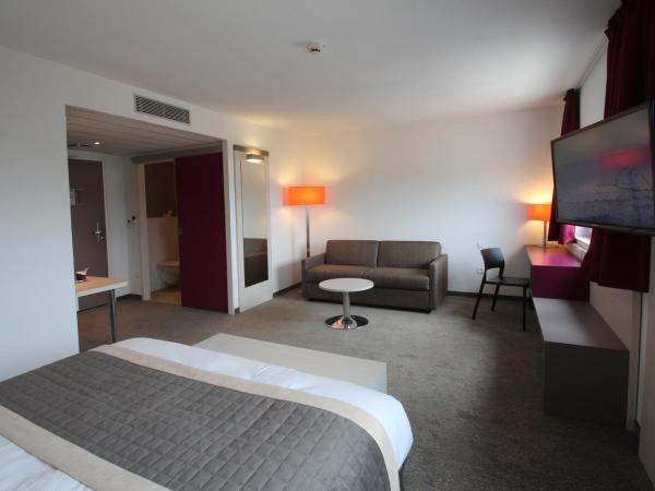 Comfort Hotel Expo Colmar : photo 3 de la chambre chambre familiale supérieure - non-fumeurs