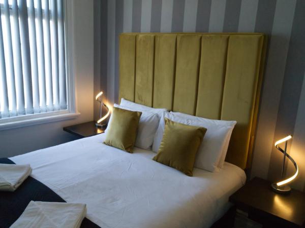 The Bromley : photo 4 de la chambre suite lit king-size - vue sur mer