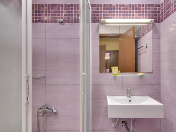 Politia : photo 10 de la chambre chambre double ou lits jumeaux