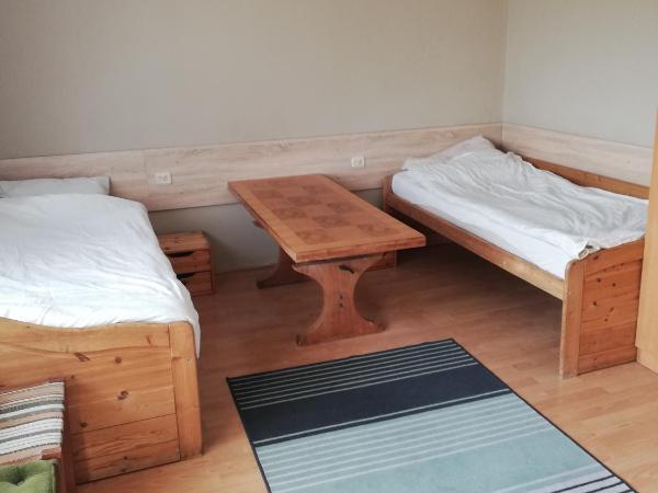 Kwatery pracownicze Łódź : photo 2 de la chambre chambre triple