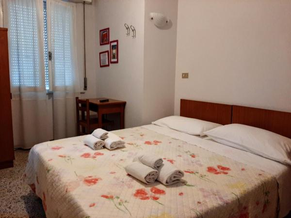 Hotel Amalfi : photo 1 de la chambre chambre double Économique