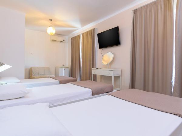 Archontiki City Hotel : photo 4 de la chambre chambre triple supérieure