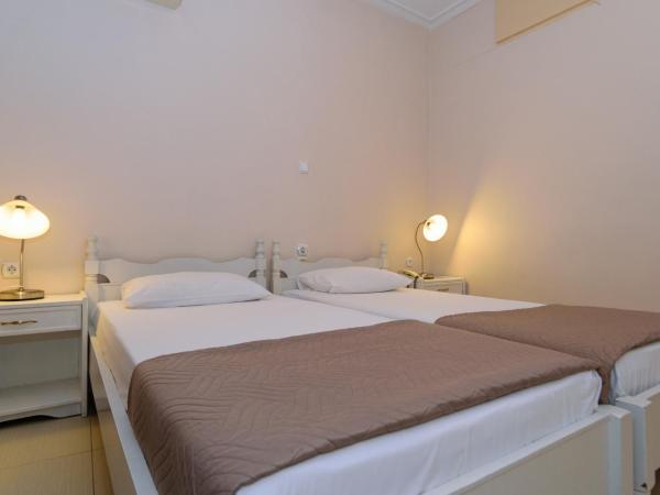 Archontiki City Hotel : photo 3 de la chambre chambre triple Économique