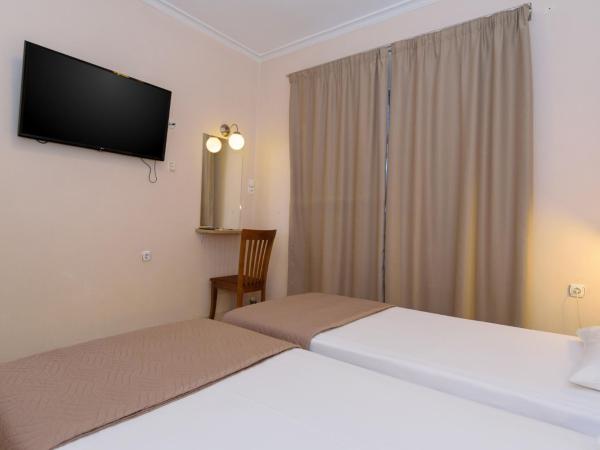 Archontiki City Hotel : photo 2 de la chambre chambre triple Économique