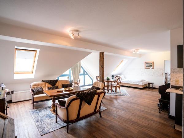 Hotel Am Kamp : photo 9 de la chambre appartement avec balcon