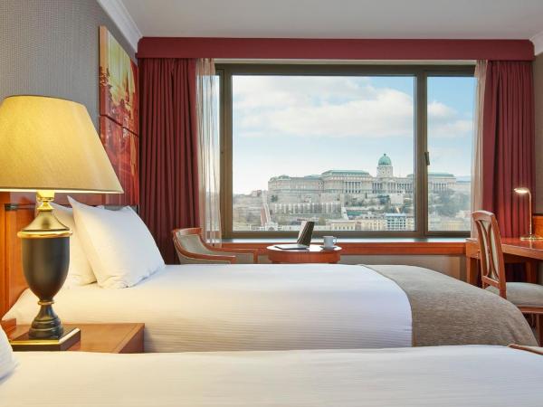 InterContinental Budapest, an IHG Hotel : photo 6 de la chambre hébergement classique lits jumeaux - vue sur rivière