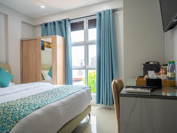 Tour Inn : photo 8 de la chambre chambre lit king-size