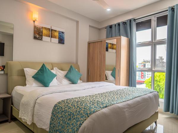 Tour Inn : photo 9 de la chambre chambre lit king-size