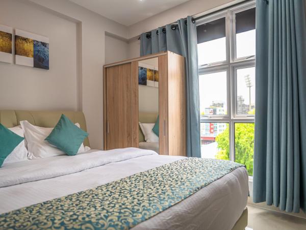 Tour Inn : photo 10 de la chambre chambre lit king-size