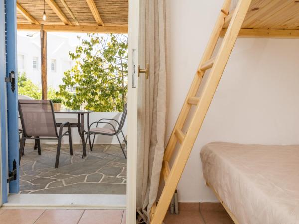 Aqua Naxos Apartments & Suites : photo 6 de la chambre appartement avec terrasse